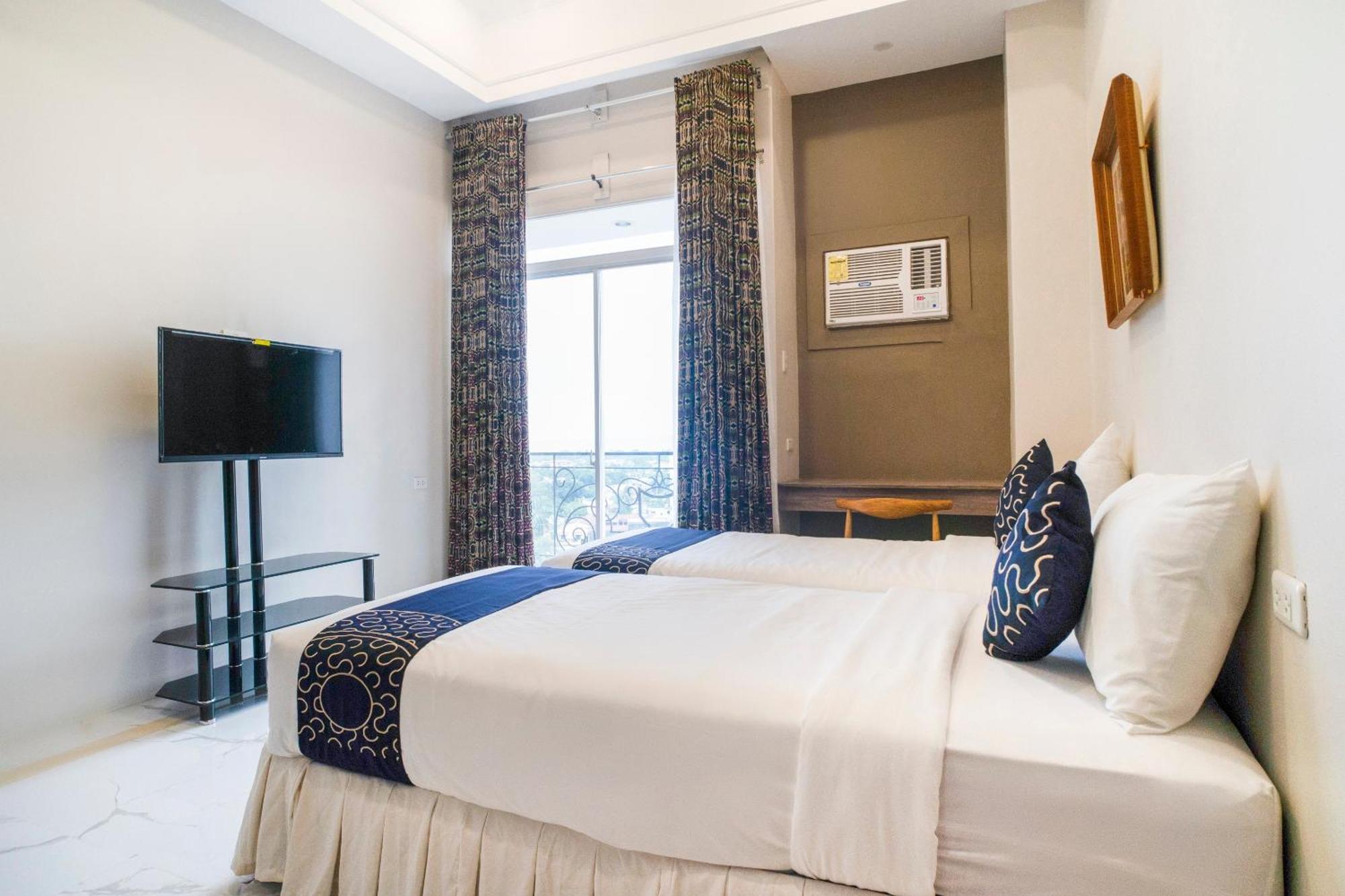 Capital O 460 World Palace Hotel Davao Exterior photo