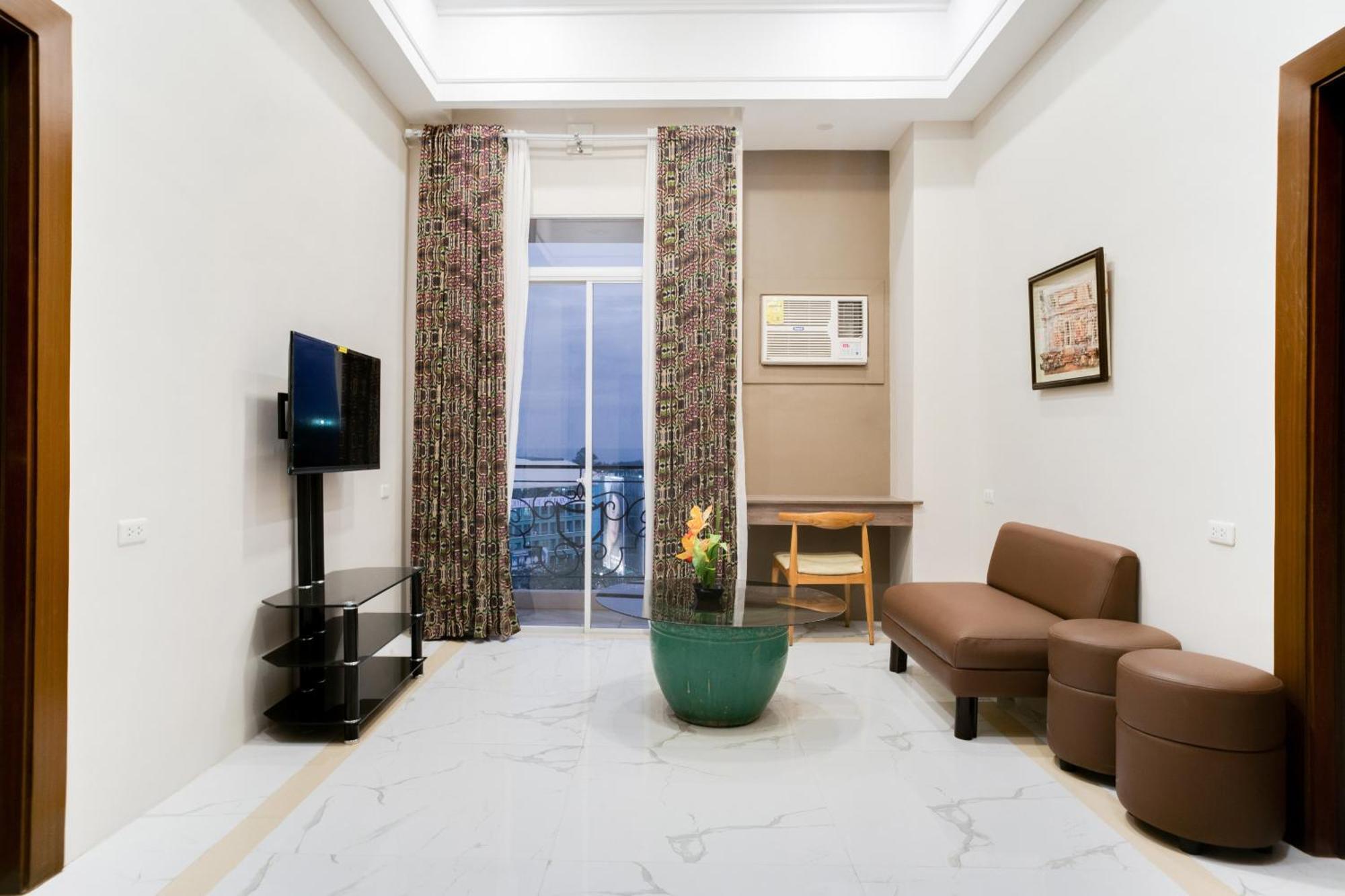 Capital O 460 World Palace Hotel Davao Exterior photo